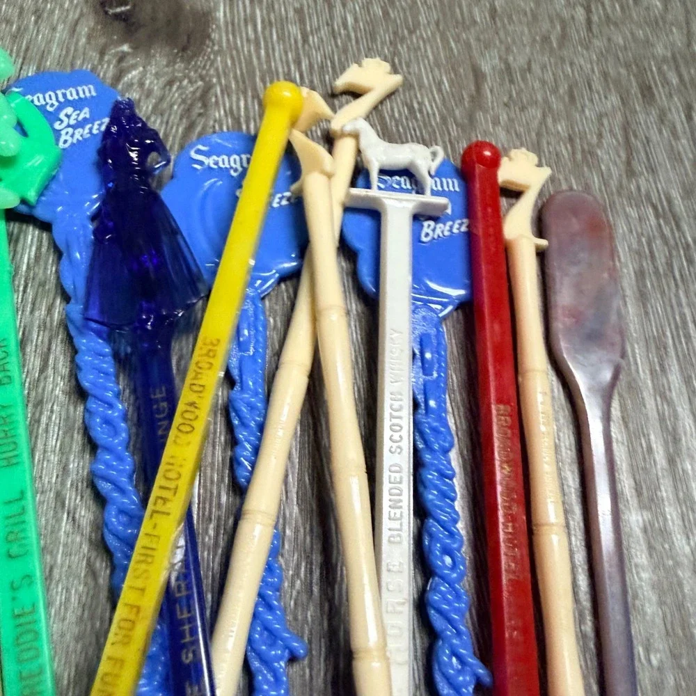 Vintage Swizzle Stick Lot Seagrams Sheraton White Horse Advertising 20 Stirrers